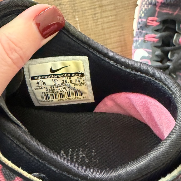 Nike Free 5.0 TR Fit 4 Running Shoe - Picture 8 of 9